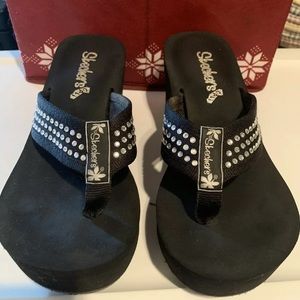 Skechers Foam High Heel Sandal Womens Size 7 Black w/Sequins Embellished.